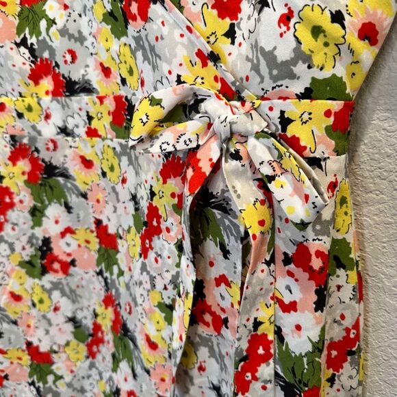 NWT Likely White Vibrant Floral Faux Wrap Sleeveless Ruffle Mini Dress - Size 8 - Picture 5 of 9